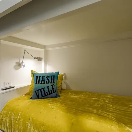 121 By Avantstay 4*