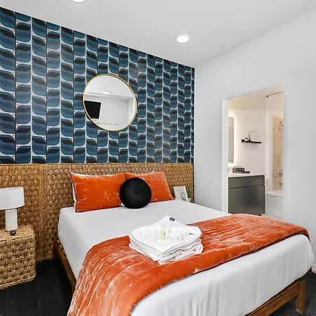 Riverfront 1 Mile To Broadway Modern Holiday home Nashville