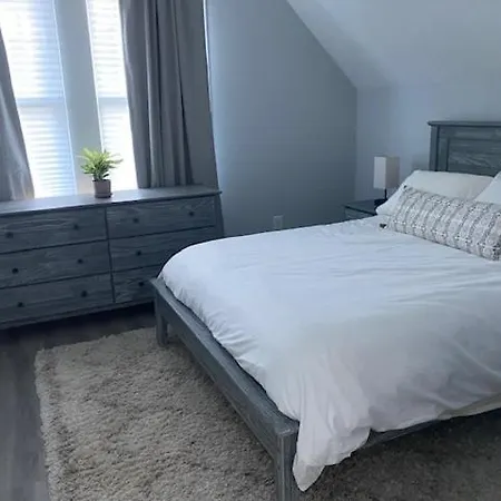 12 South Apartment