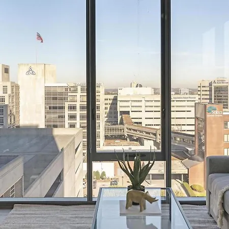 Landing Modern With Amazing Amenities *
