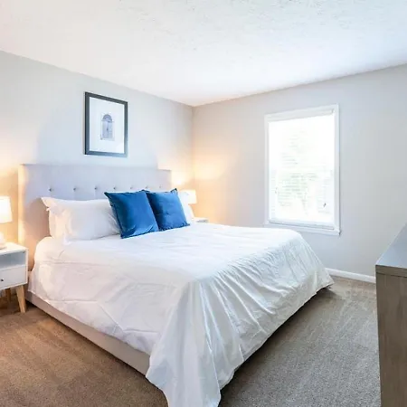 Landing Modern With Amazing Amenities Apartment Nashville