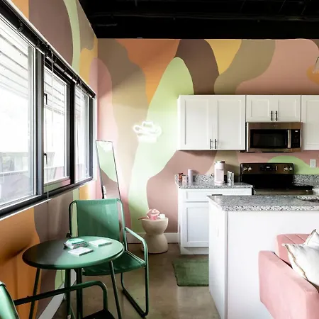 New Sleeps 4 - 7 Mins To Dt Apartment *