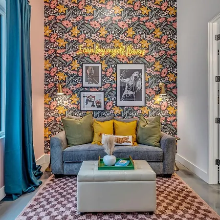 Rooftop Hot Tub & Game - 3 Miles To Downtown Holiday home Nashville