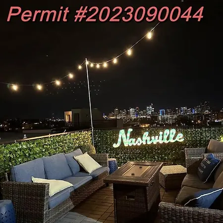New And Luxurious By Downtown With Rooftop Deck!