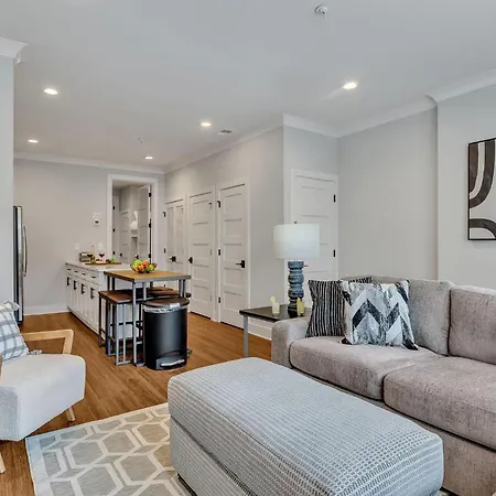 Melrose Mix - Rooftop Deck - 5 Mins To Broadway Holiday home Nashville