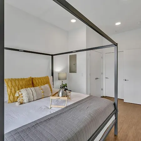 - 920 South St Unit 210 *