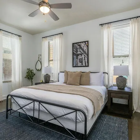 4 Designer Loft Units - Min To Broadway Hotel Nashville