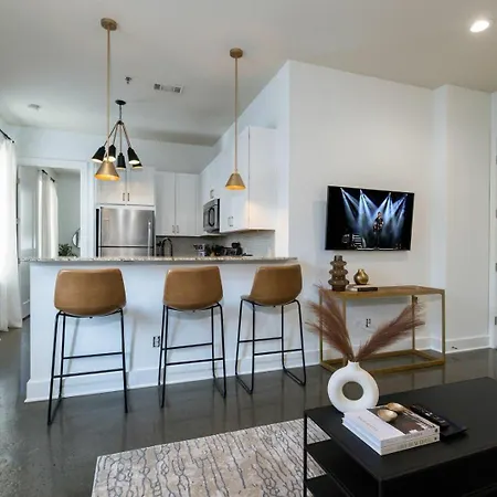 4 Designer Loft Units - Min To Broadway Nashville
