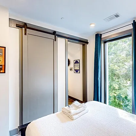 Muse Apartment Nashville