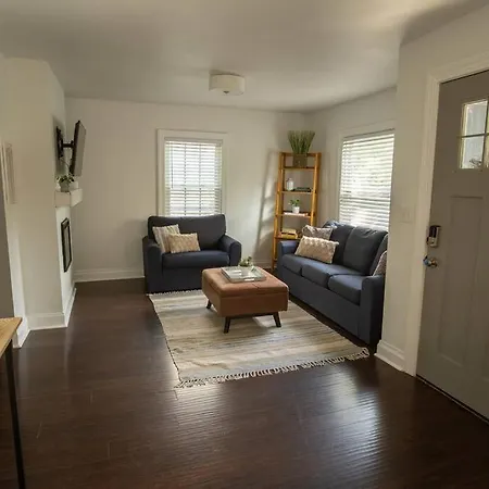 Lovely East - Cute And Cozy! Nashville