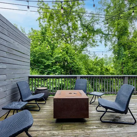 Holiday home 7 Minutes From Broadway, Entire Nashville