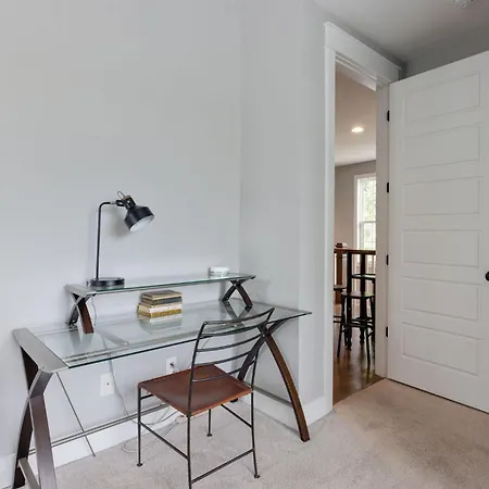 7 Minutes From Broadway, Entire * Nashville