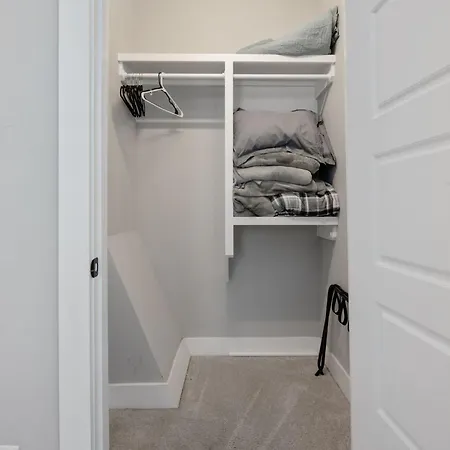 7 Minutes From Broadway, Entire Nashville