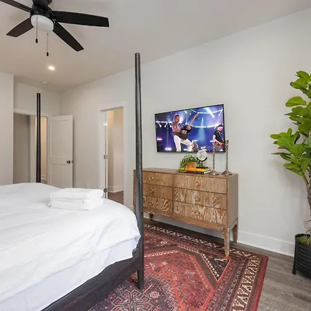 Holiday home - 5621 Lenox Ave Unit 1-5 - Combo Nashville