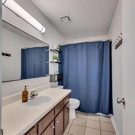 East Nash 12 Mins To Broadway Sleeps 6 Villa *