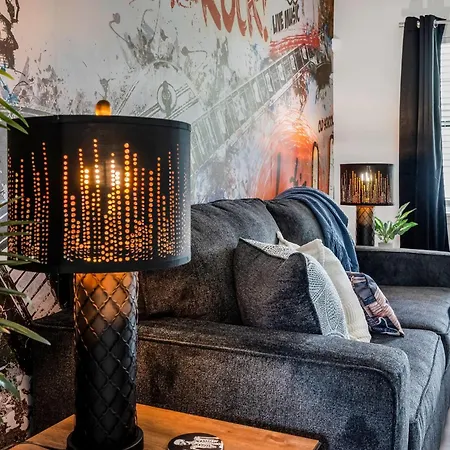 East Nash 12 Mins To Broadway Sleeps 6 * Nashville