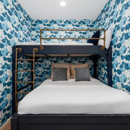 Holiday home River View High-end With Private Patio And Free Parking Nashville