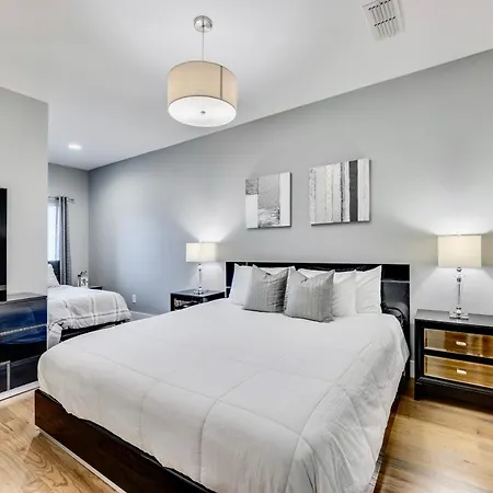 Modern - Mins To Broadway * Nashville
