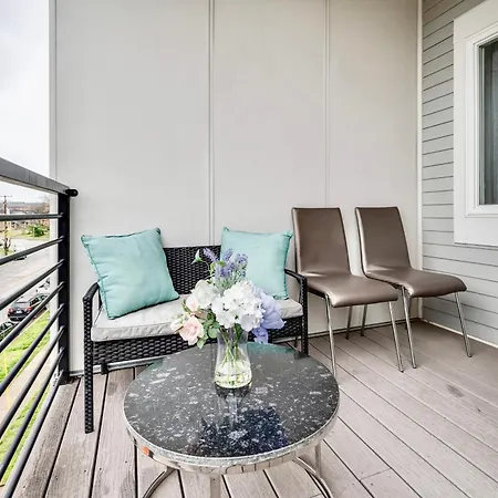 Modern - Mins To Broadway * Nashville