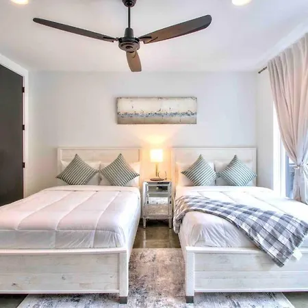 Luxurious Morden Loft Huge Rooftop & Skyline Views Nashville