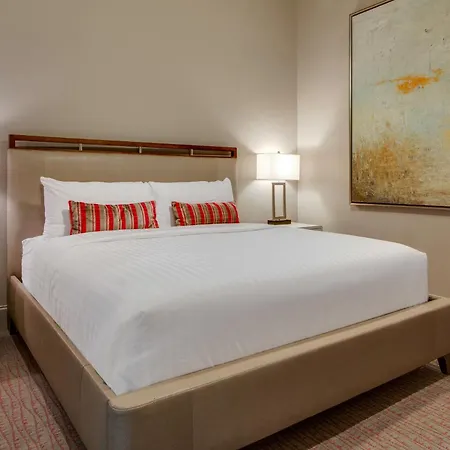 Riverfront Lofts Aparthotel 4*