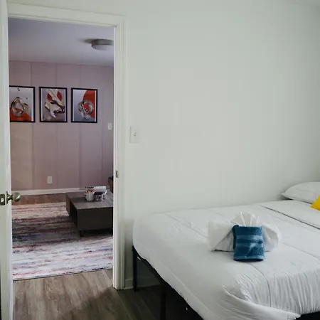 Beautiful Condo,minutes From Broadway Sleep 6! Apartment