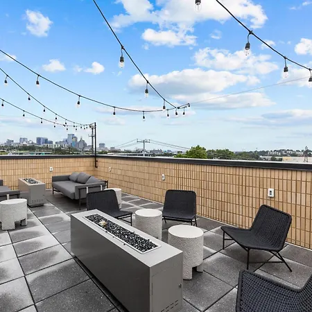 Legacy Nashville-skyline Views-1 Mile To Broadway-free Private Parking Apartment Nashville