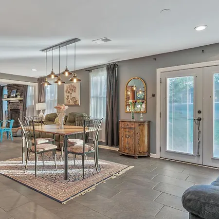 Holiday home E Nash Sf 5mi From Broadway Chef's Kitchen Nashville