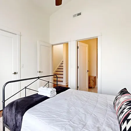 Holiday home Catalyst Vanderbilt Adventure On Convent Unit 2 *