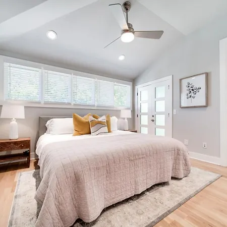 Holiday home Mayas Luxury Oasis 2 Miles To Broadway Nashville
