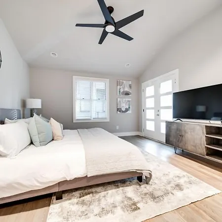 Sojourners Haven - 2 Mi To Downtown & Broadway Holiday home *