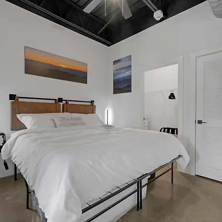 New Sleeps 4 - 7 Mins To Dwtn *