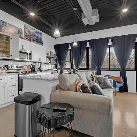 New Sleeps 4 - 7 Mins To Dwtn *
