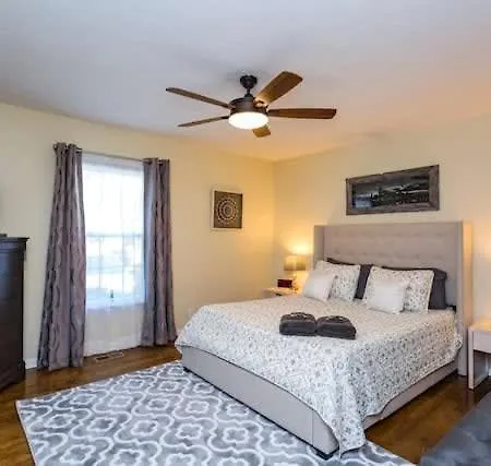 3 Bedroom Only 3 Miles From Downtown * Nashville