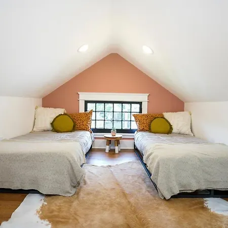Upscale Location Stunning House Walk To Belmont *