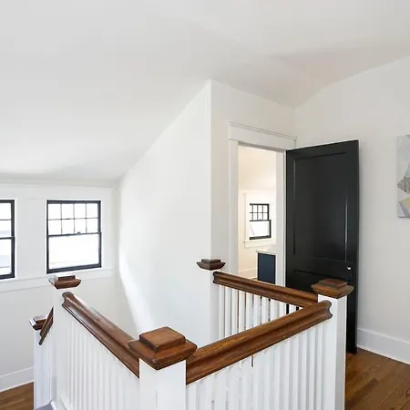 Holiday home Upscale Location Stunning House Walk To Belmont Nashville