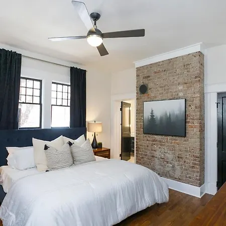 Upscale Location Stunning House Walk To Belmont *