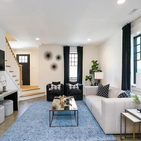 Holiday home Elegant Space Walk To Belmont & Hillsboro Village *