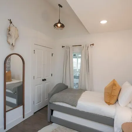 Holiday home Beautiful In Donelson Close To Opryland