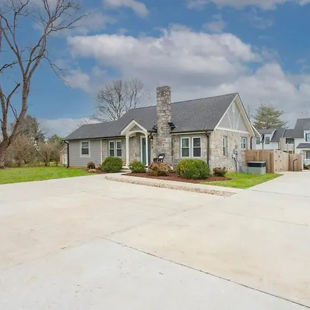 Beautiful In Donelson Close To Opryland