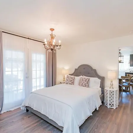 Enchanting Retreat 15 Minutes To Holiday home *