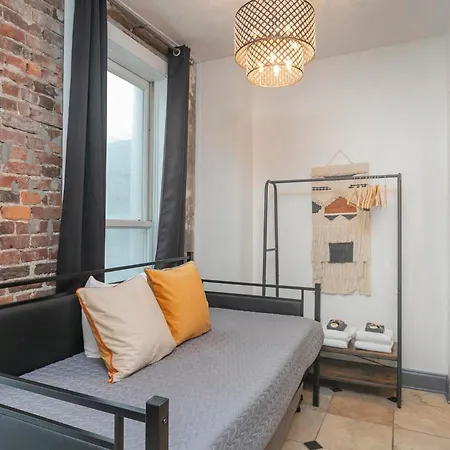 Apartment Loft Literally On Broadway Live Music & Bars *