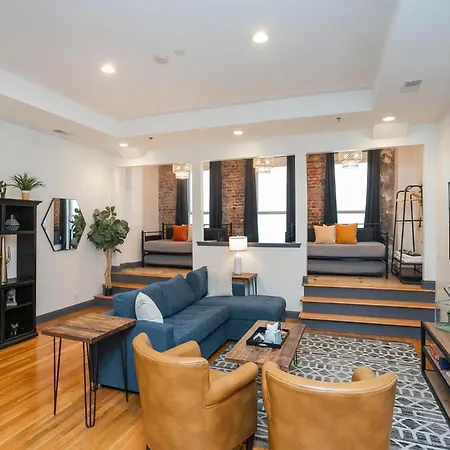 Loft Literally On Broadway Live Music & Bars Apartment