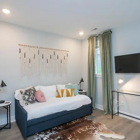 3 King Beds In Hip East Nash 1 Mile To Dwntn *