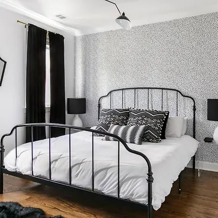 Relax Into Urban Chic At A Textured East