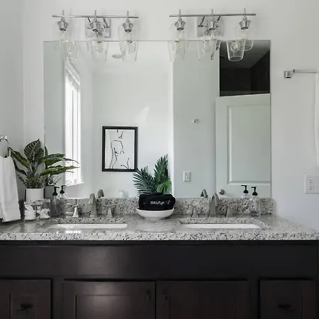Holiday home Relax Into Urban Chic At A Textured East *