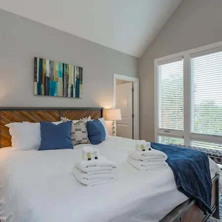 Relaxing In East Nash Walk To Shops And Cafes Holiday home Nashville