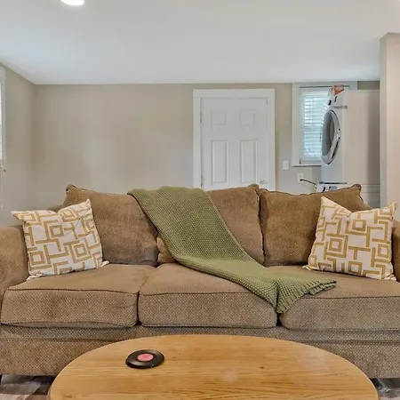 Spacious 3 Bedroom 3 Miles To Dt * Nashville