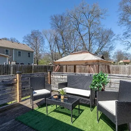 Holiday home New 1 Mile To Downtown Hot Tub Free Park *
