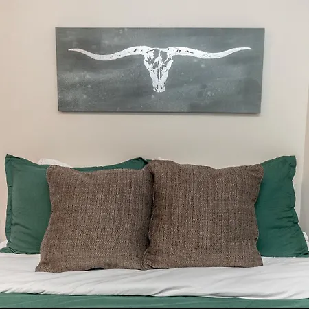Holiday home New 1 Mile To Downtown Hot Tub Free Park Nashville